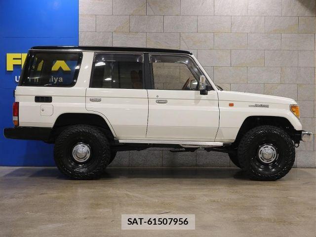 Toyota LAND CRUISER PRADO 1996-01 1322072-17