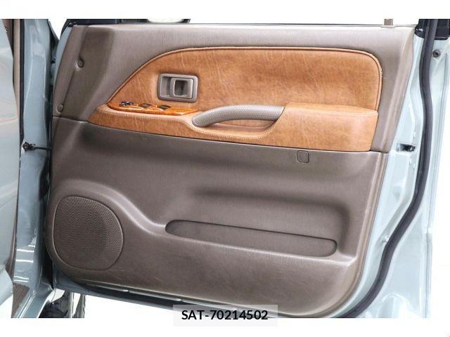Toyota LAND CRUISER PRADO 2002-01 1693827-12