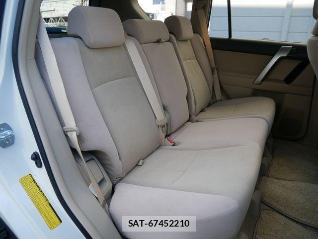 Toyota LAND CRUISER PRADO 2019-05 2030069-16