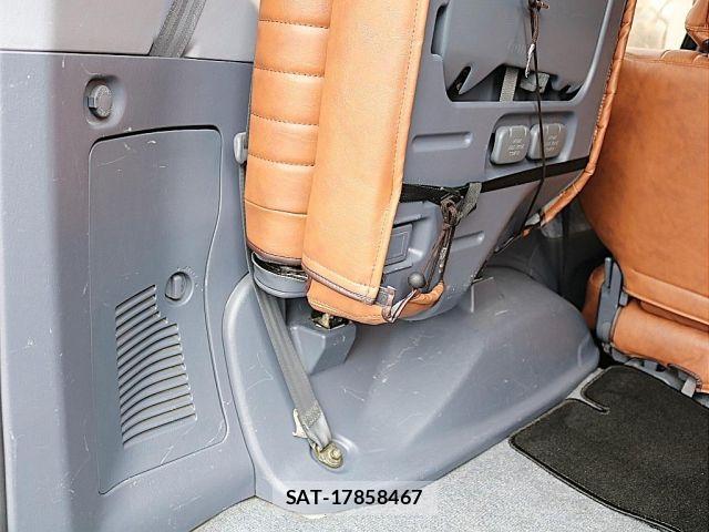 Toyota LAND CRUISER PRADO 1999-01 2102819-17