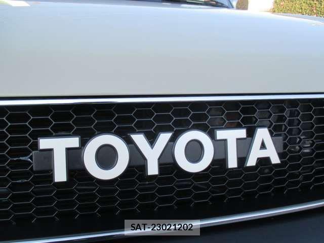 Toyota LAND CRUISER PRADO 2000-12 2210658-12