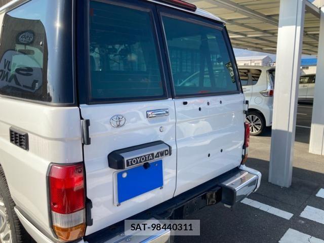 Used Toyota Land Cruiser Prado 1992 - SUV Diesel for Sale | $6,924