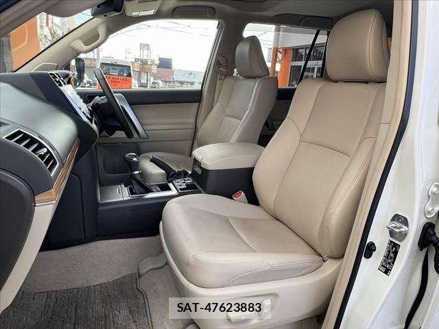 Toyota LAND CRUISER PRADO 2023-01 3066155-16