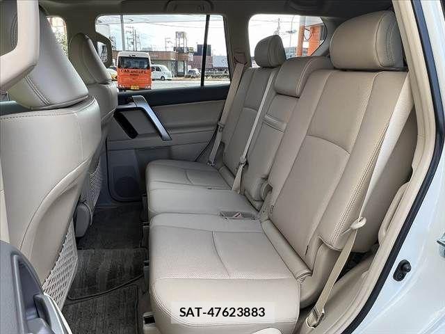 Toyota LAND CRUISER PRADO 2023-01 3066155-18