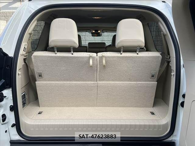 Toyota LAND CRUISER PRADO 2023-01 3066155-21
