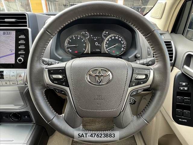 Toyota LAND CRUISER PRADO 2023-01 3066155-26