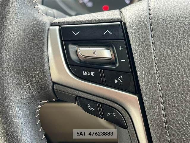 Toyota LAND CRUISER PRADO 2023-01 3066155-27
