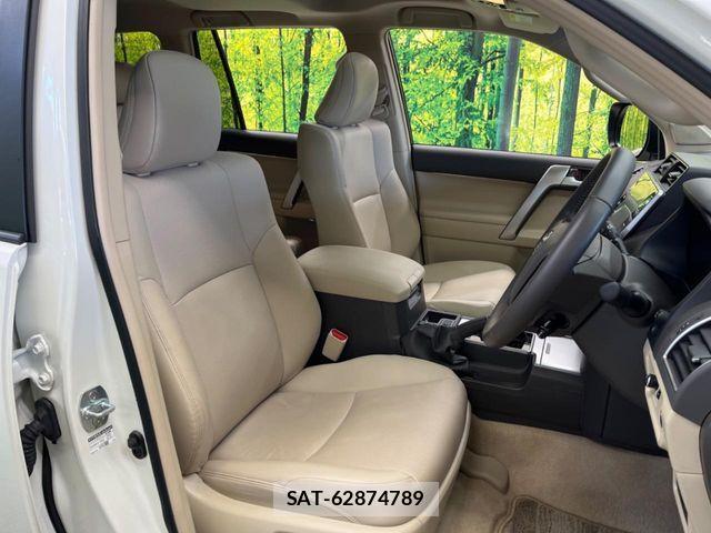 Toyota LAND CRUISER PRADO 2023-06 3066172-8