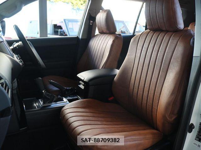 Toyota LAND CRUISER PRADO 2014-01 3377188-12