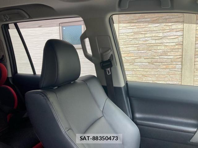Toyota LAND CRUISER PRADO 2023-04 3673559-27