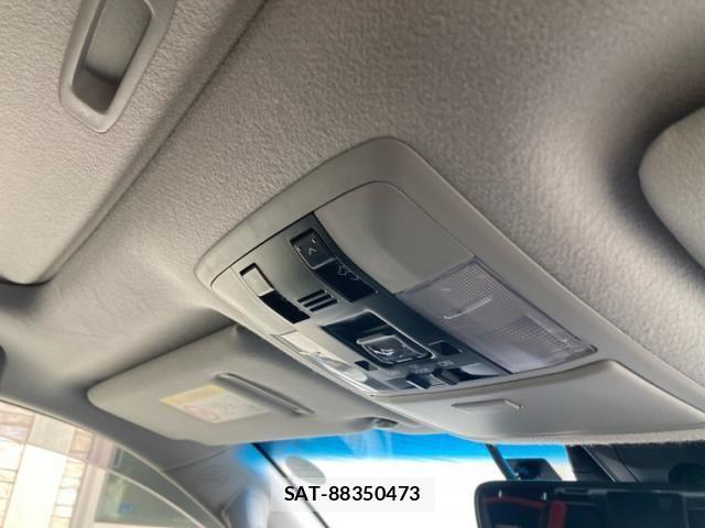 Toyota LAND CRUISER PRADO 2023-04 3673559-28