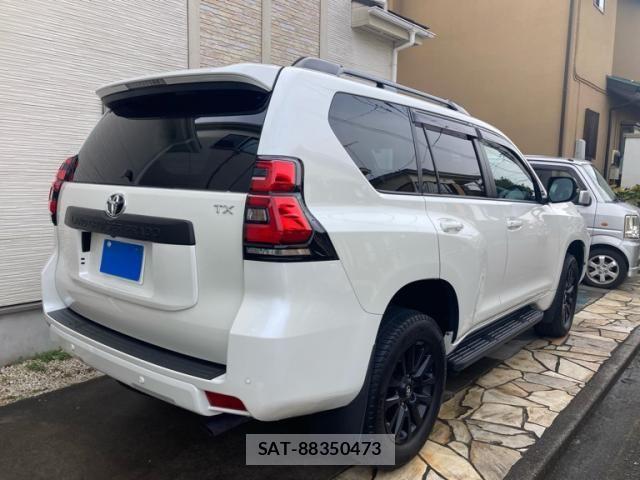 Toyota LAND CRUISER PRADO 2023-04 3673559-3