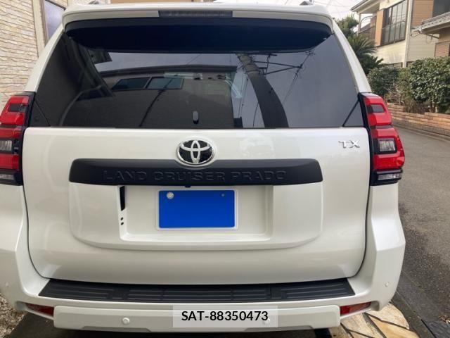 Toyota LAND CRUISER PRADO 2023-04 3673559-4