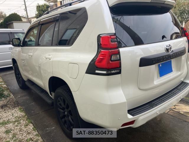 Toyota LAND CRUISER PRADO 2023-04 3673559-5