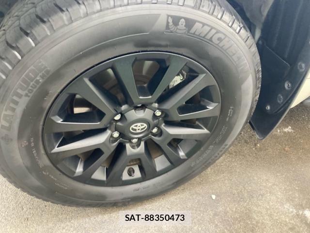 Toyota LAND CRUISER PRADO 2023-04 3673559-6