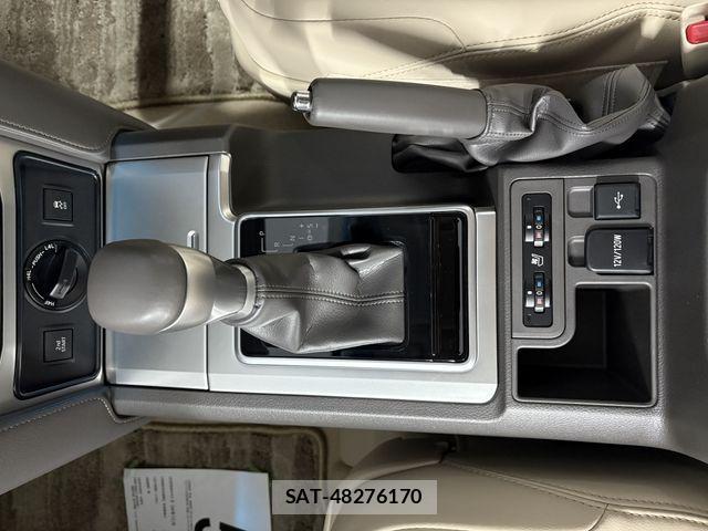 Toyota LAND CRUISER PRADO 2022-12 3714624-10