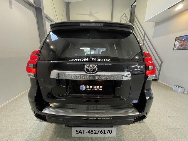 Toyota LAND CRUISER PRADO 2022-12 3714624-1
