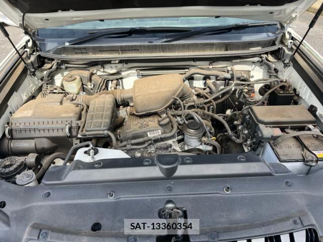 Toyota LAND CRUISER PRADO 2010-02 4175967-23