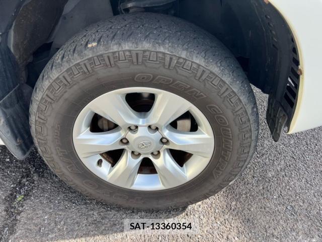 Toyota LAND CRUISER PRADO 2010-02 4175967-6