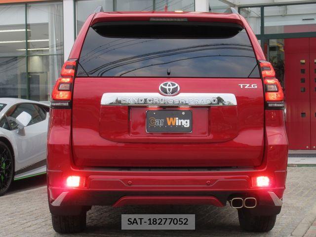 Toyota LAND CRUISER PRADO 2023-10 4371384-12