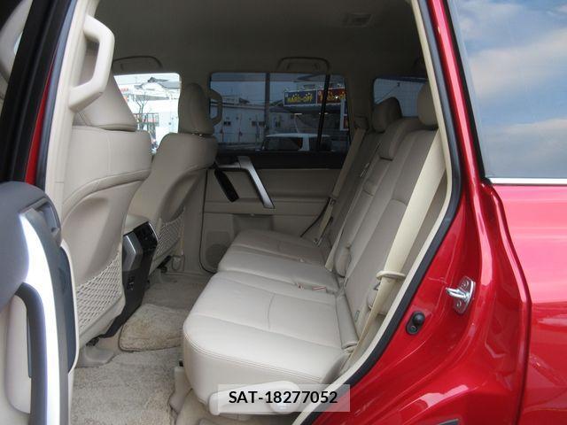 Toyota LAND CRUISER PRADO 2023-10 4371384-17