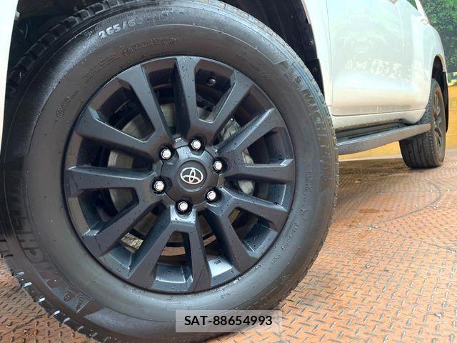 Toyota LAND CRUISER PRADO 2023-08 4393027-12