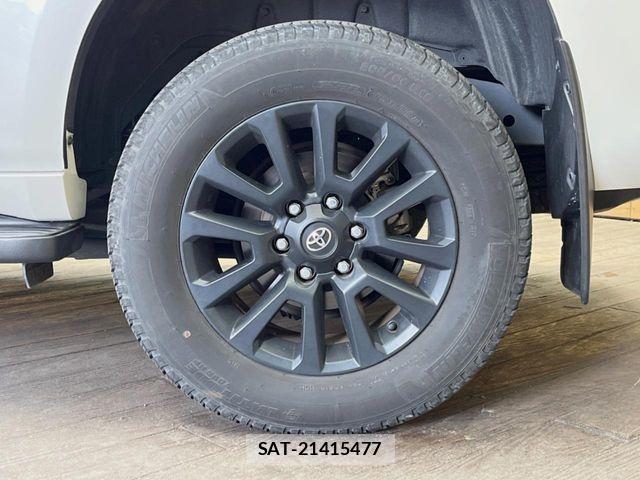 Toyota LAND CRUISER PRADO 2023-05 4639431-13