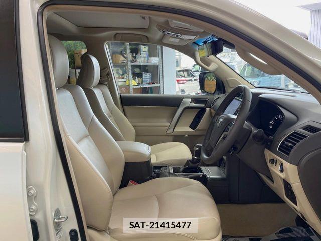 Toyota LAND CRUISER PRADO 2023-05 4639431-7