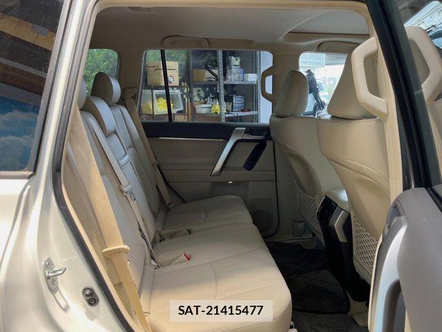 Toyota LAND CRUISER PRADO 2023-05 4639431-8