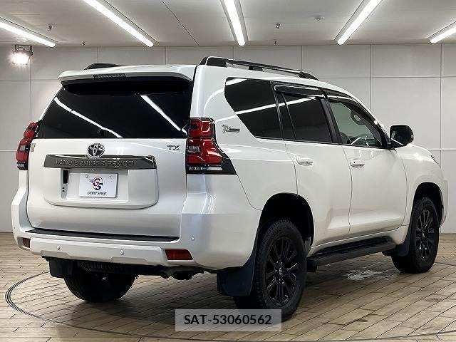 Toyota LAND CRUISER PRADO 2021-11 4754774-16
