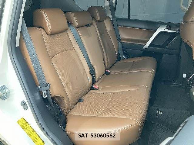 Toyota LAND CRUISER PRADO 2021-11 4754774-5