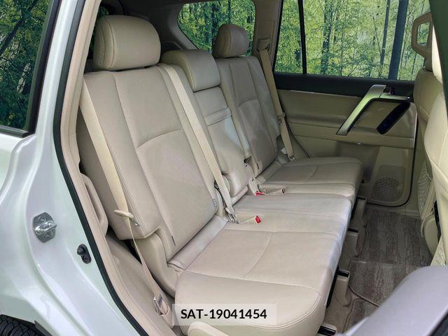 Toyota LAND CRUISER PRADO 2023-03 4962485-9