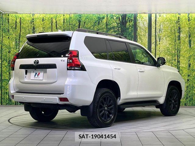 Toyota LAND CRUISER PRADO 2023-03 4962485-17