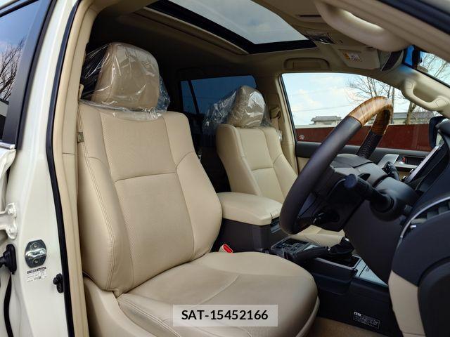 Toyota LAND CRUISER PRADO 2024-01 4962354-11