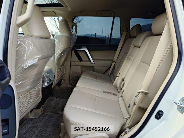 Toyota LAND CRUISER PRADO 2024-01 4962354-23