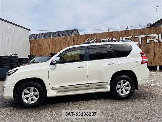 Toyota LAND CRUISER PRADO 2015-07 4962686-23