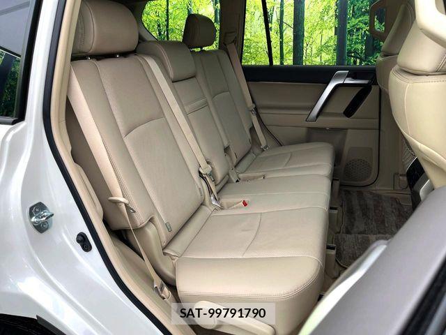 Toyota LAND CRUISER PRADO 2023-08 4962425-7
