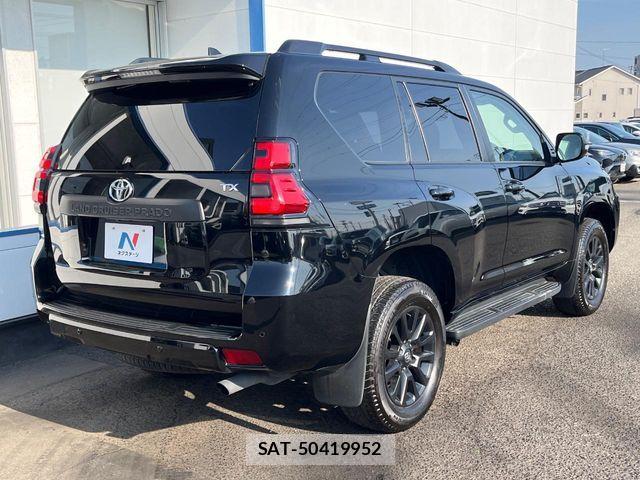 Toyota LAND CRUISER PRADO 2023-04 5870406-16