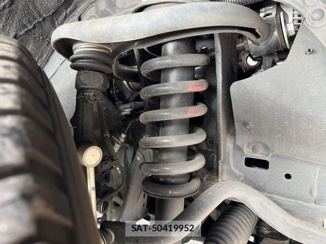 Toyota LAND CRUISER PRADO 2023-04 5870406-19