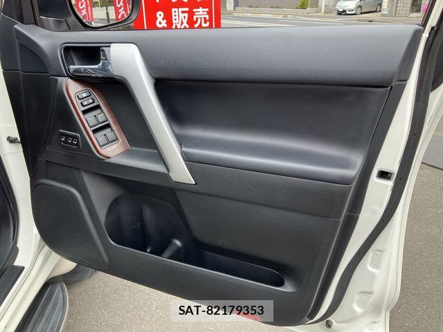 Toyota LAND CRUISER PRADO 2016-09 5870500-19