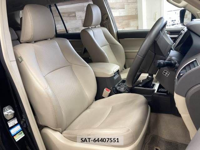 Toyota LAND CRUISER PRADO 2017-11 5870479-10