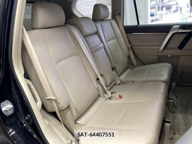 Toyota LAND CRUISER PRADO 2017-11 5870479-11