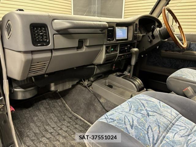 Toyota LAND CRUISER PRADO 1995-05 5870535-18