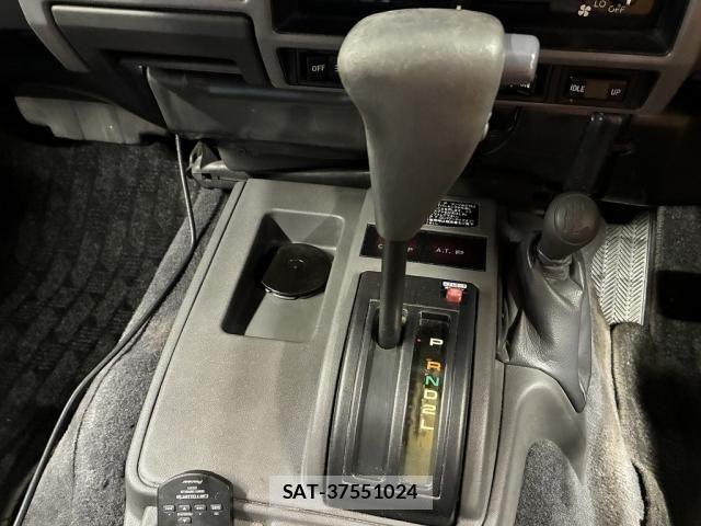 Toyota LAND CRUISER PRADO 1995-05 5870535-22