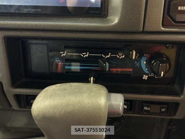 Toyota LAND CRUISER PRADO 1995-05 5870535-23