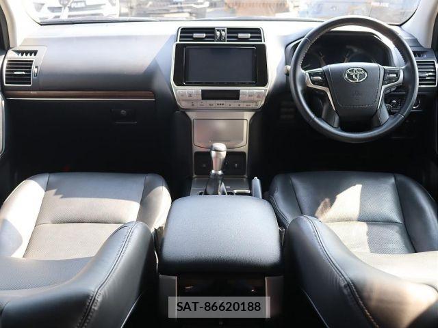 Toyota LAND CRUISER PRADO 2020-01 5870389-1