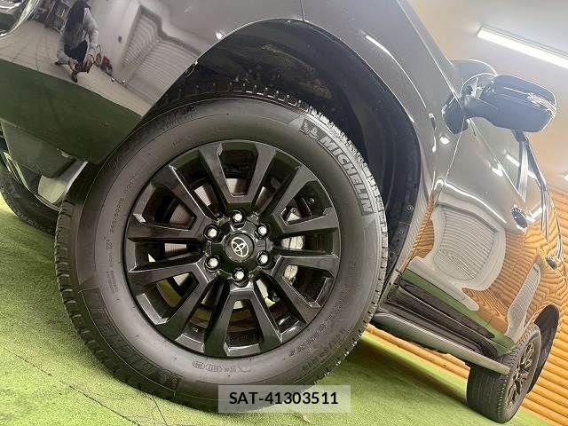 Toyota LAND CRUISER PRADO 2021-10 5870422-10