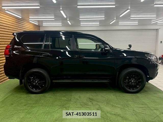Toyota LAND CRUISER PRADO 2021-10 5870422-17