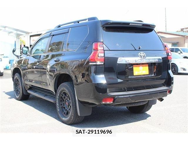 Toyota LAND CRUISER PRADO 2018-02 6002592-11