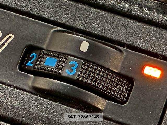 Toyota LAND CRUISER PRADO 2018-02 6135286-5